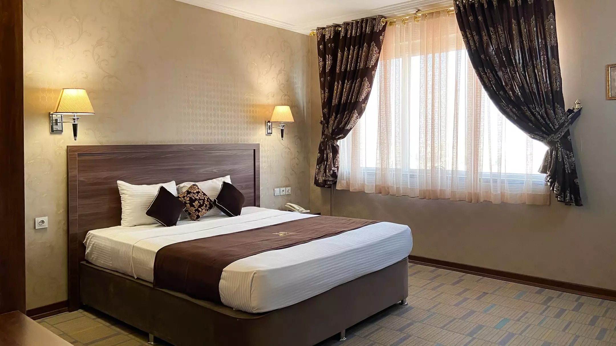 Alibaba https://cdn.alibaba.ir/ostorage/hotel-accommodation-images/670295eef6ad7f9b8fab0866_edc57a31-2d07-4e75-9100-276c4b1f1229_دبل تایپ 1 (1).webp